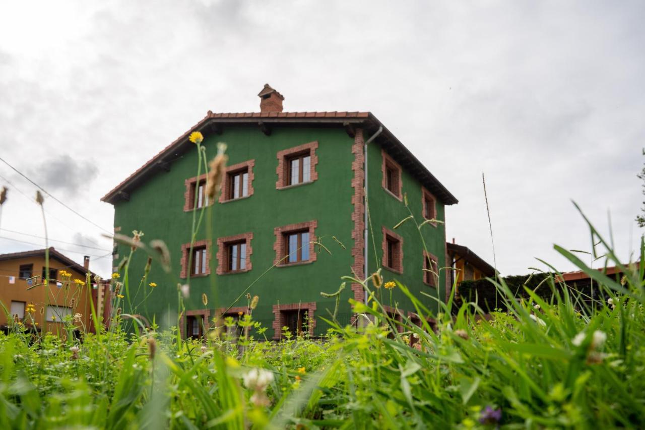 La Casita Verde De Cabarceno Sobarzo Exterior foto